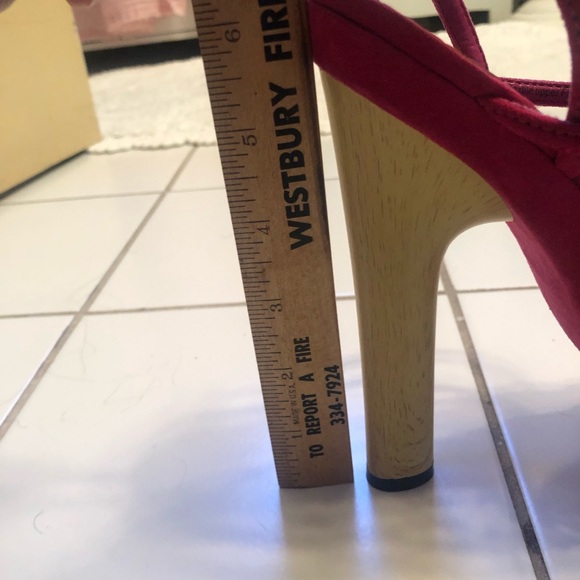 BeBe Hot Pink Strappy Stilleto - Picture 7 of 7